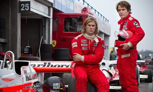 Ungleiche Kontrahenten im Rennzirkus: Chris Hemsworth (l.) als wilder Hedonist James Hunt, Daniel Brühl als kühler Taktiker Niki Lauda.