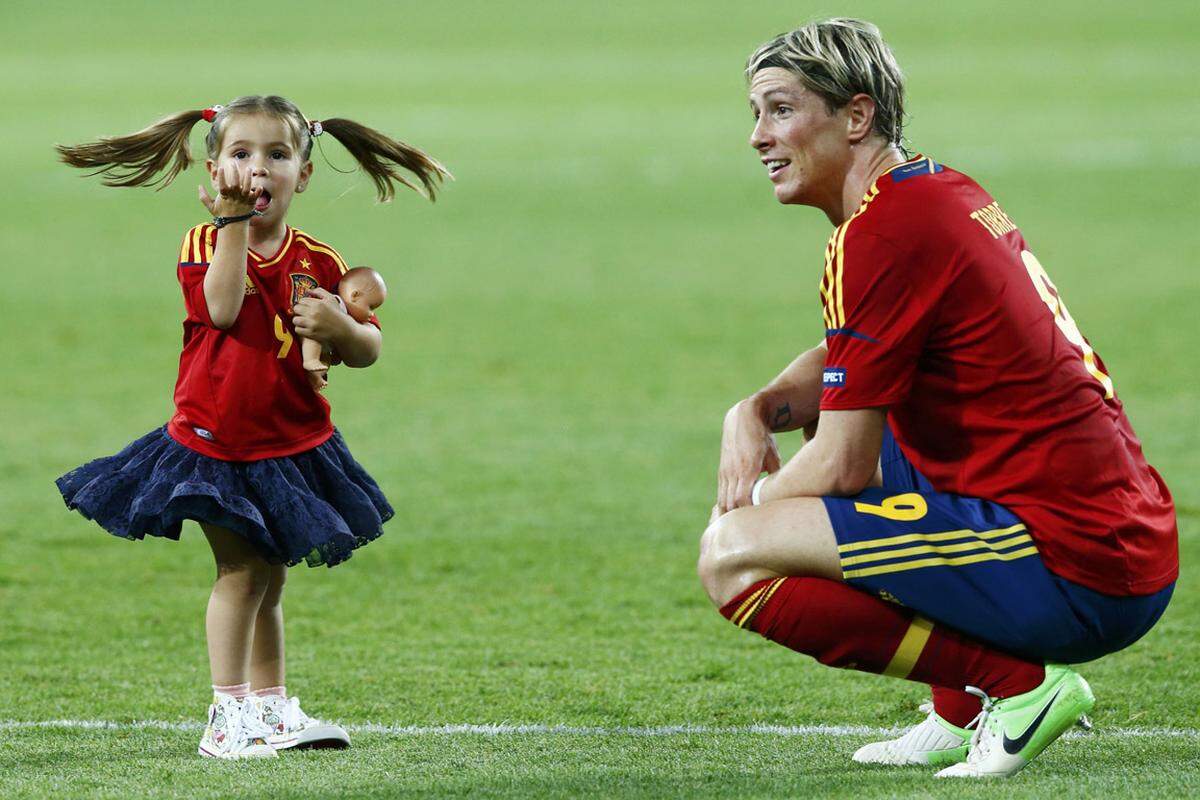 ... und Fernando Torres feierten mit ihren kleinsten Fans.