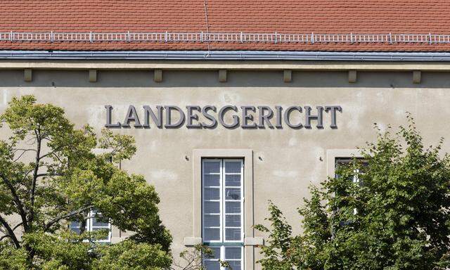 Im Landesgericht Krems (Niederösterreich) findet ab Montag der Prozess gegen die Mutter statt, die ihren zwölfjährigen Sohn fast zu Tode quälte. Mitangeklagt ist eine enge Bekannte der Mutter.   