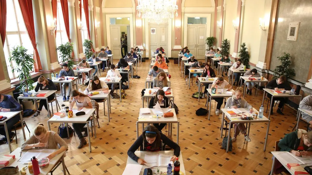 Die-m-ndliche-Matura-wird-wieder-strenger-und-das-ist-gut-so-premium-