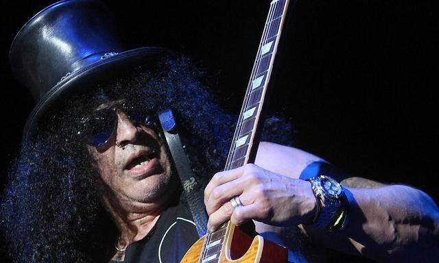Der legendäre Guns-Gitarrist Slash mit seiner Les Paul
