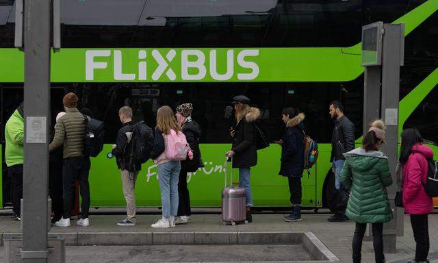Archivbild. Flixbus ist eine internationale Busfirma, die Städte in Europa miteinander verbindet.