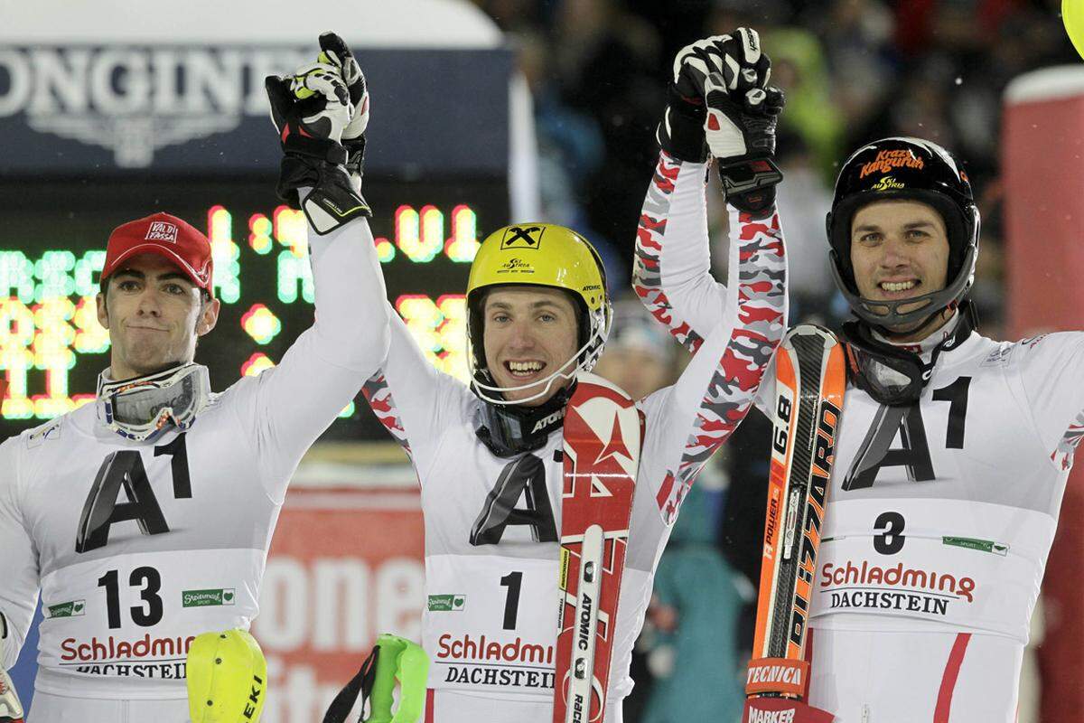 Hirscher triumphierte bei dichtem Schneefall 0,22 Sekunden vor dem Italiener Stefano Gross, der Tiroler Mario Matt fuhr als Dritter (0,29) aufs Stockerl.