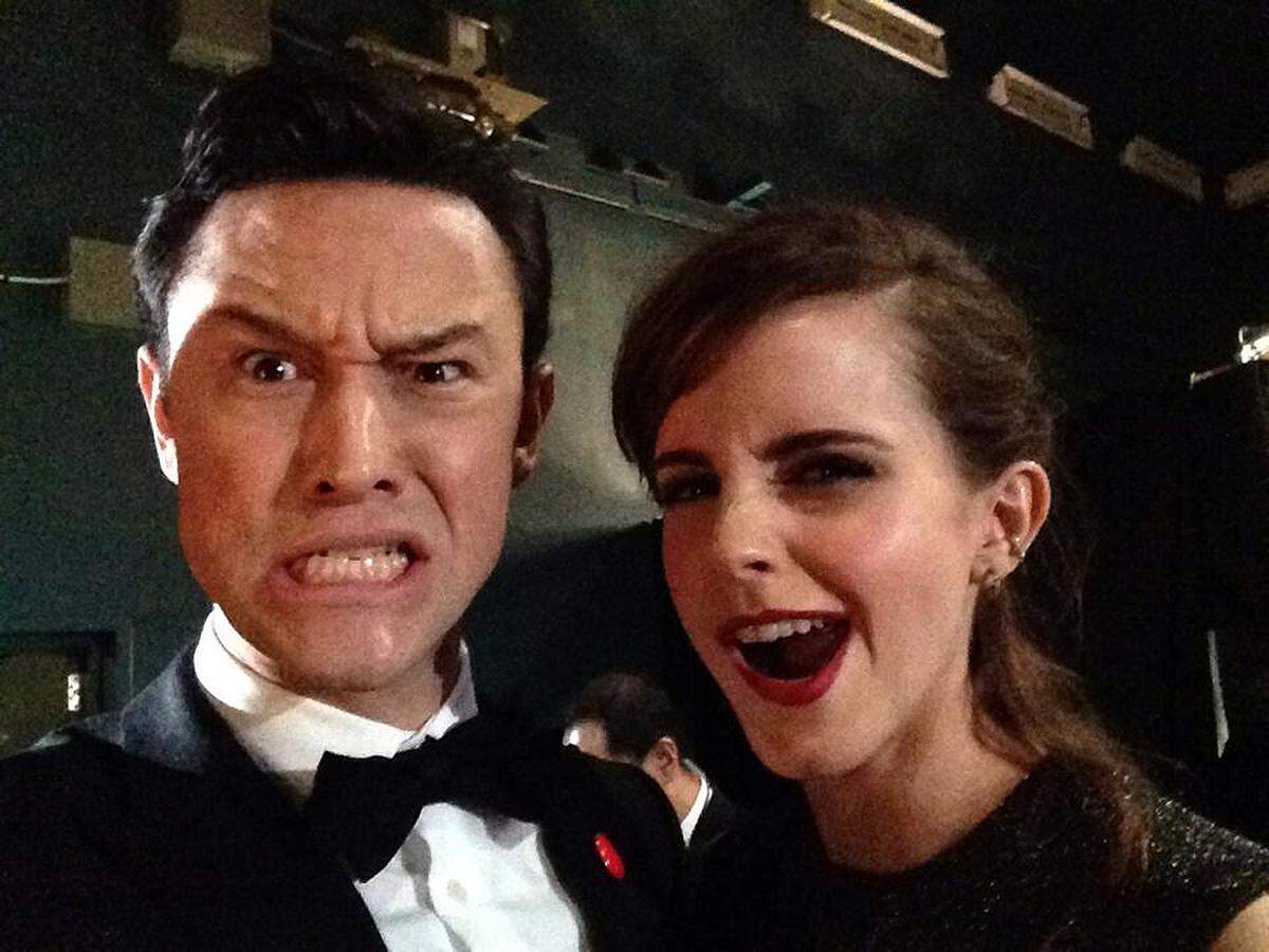 Joseph Gordon-Levitt und Emma Watson trainieren ihre Gesichtsmuskeln hinter den Kulissen der Oscar-Bühne.