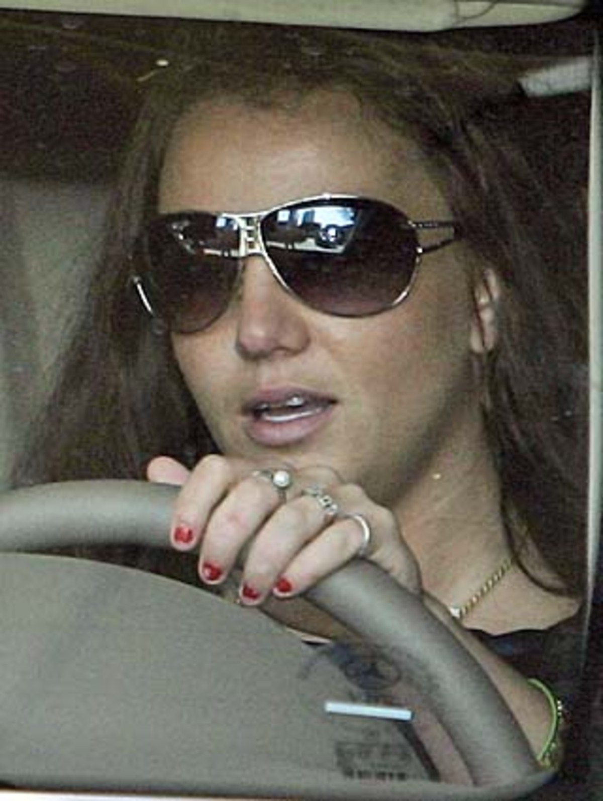 Wird Britney Spears noch im Jahr 2008 Selbstmord begehen? 81 Tage und 14 Stunden bleiben noch, um auf der Website von Bragster auf diese skurril-geschmacklose Wette zu setzen.