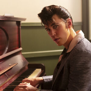 Austin Butler in Baz Luhrmanns "Elvis".