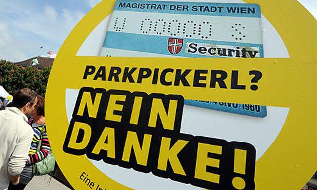 ÖVP und FPÖ fordern eine Volksbefragung über die Ausweitung der Parkpickerl-Zonen