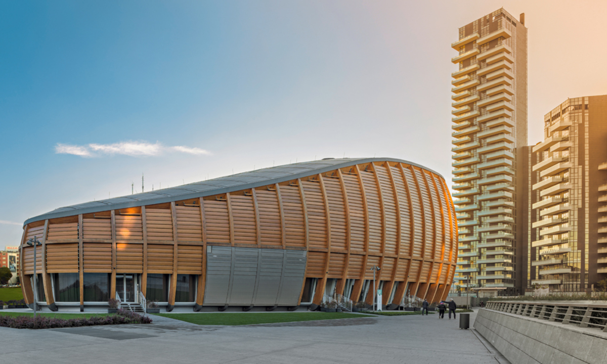 Natürlich. De Lucchis UniCredit-Pavillon in Mailand wirkt als Bindeglied zwischen Natur und Stadt.