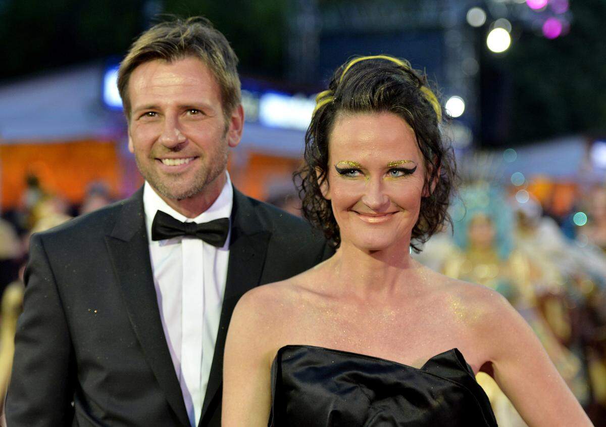 Zum Life Ball kommt bekanntlich auch die österreichische Polit-Prominenz. Grünen-Chefin Eva Glawischnig mit ihrem Partner Volker Piesczek.