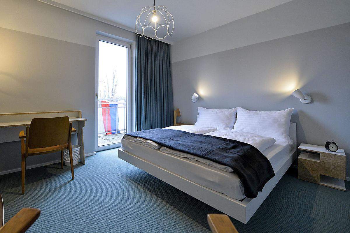 Eine Übernachtung im Doppelzimmer gibt es im "Magdas Hotel" ab 70 Euro, im Einzelzimmer ab 60 Euro. 60 Prozent der Zimmer haben einen Balkon mit Blick über den Prater oder die Wiener Innenstadt bis hin zum Wienerwald.