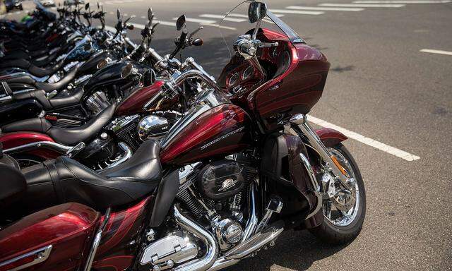 US-HARLEY-DAVIDSON-TO-MOVE-SOME-MANUFACTURING-OUTSIDE-US-TO-AVOI