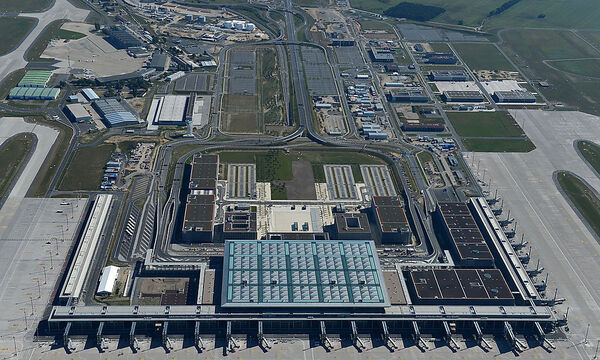 Air Berlin verklagt Flughafenbetreiber auf Schadenersatz