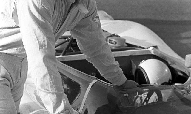 Die wilden Zeiten erlebt – und überlebt: Rudi Lins und Porsche 908 auf der Targa Florio 1969. 