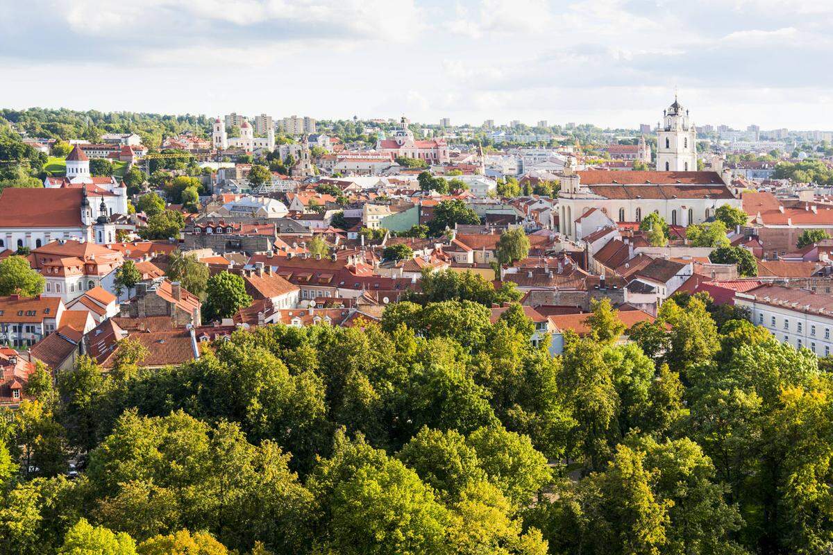 2018 feiert Litauen 100 Jahre Unabhängigkeit. In der Hauptstadt Vilnius lockt eine herrliche Altstadt, das Künstlerviertel Užupis und eine blühende Craft-Beer-Szene.