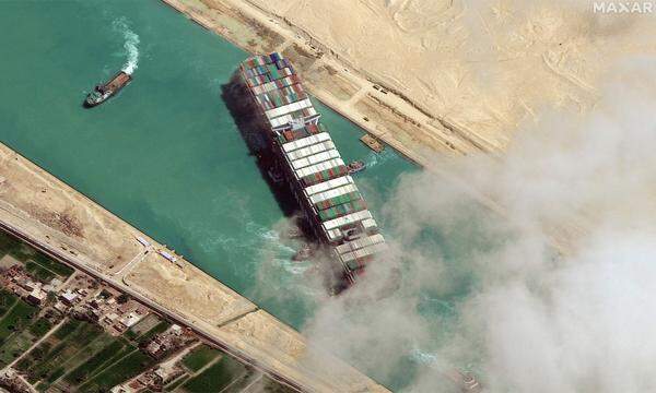 Im März blockierte das Schiff sechs Tage lang den Suezkanal.