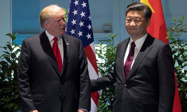 Donald Trump und Xi Jinping: Der IWF sieht die USA nicht mehr in der wirtschaftlichen Führungsrolle. 