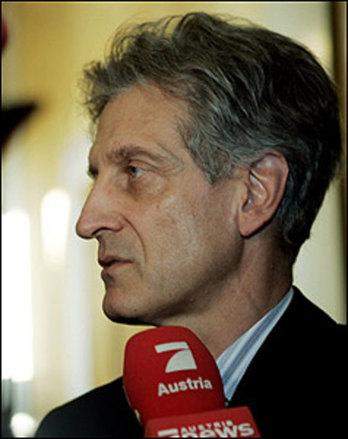 "Er versteht sich immer als Lehrer, als Notenverteiler."  SPÖ-Klubchef Josef Cap über sein VP-Pendant Wilhelm Molterer