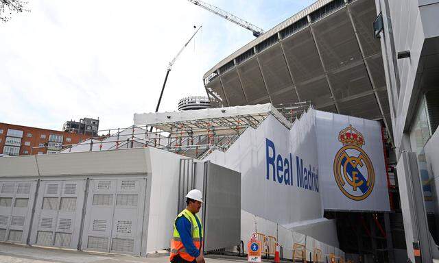 FILES-FBL-STADIUM-REAL MADRID-HEALTH-VIRUS