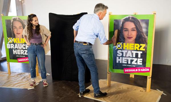 Grünen-Bundessprecher Werner Kogler und  Spitzenkandidatin Lena Schilling 