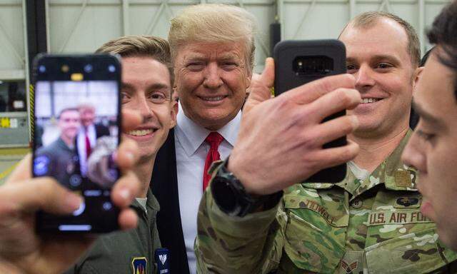 US-Präsident Donald Trump bei einem überraschenden Truppenbesuch im Irak.