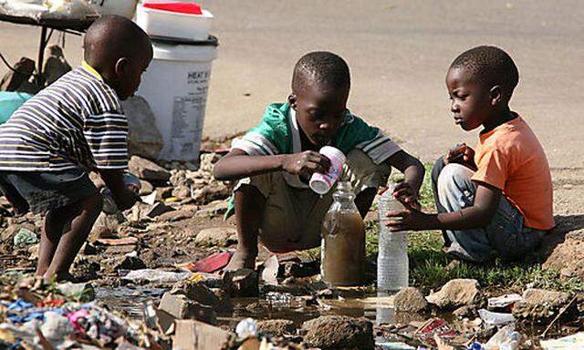 Verschmutztes Wasser ist eine der Ursachen für Cholera