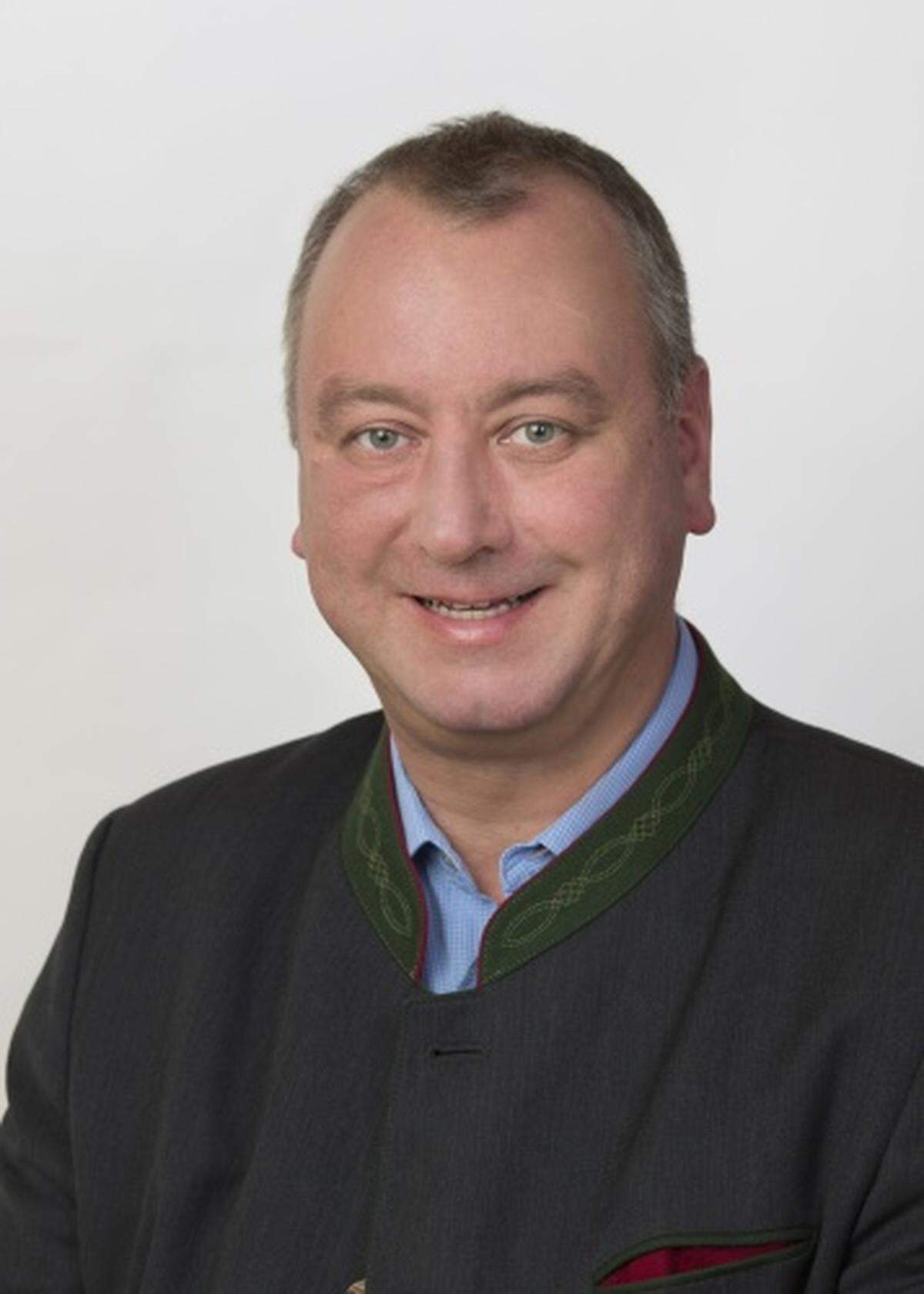 Wolfgang Zanger ist seit 2006 Nationalratsabgeordneter, davor war der Steirer hauptberuflich Bankangestellter. Als Funktionär engagierte sich Zanger ab 2002 auf Gemeinde-, später auf Landesebene für die FPÖ.