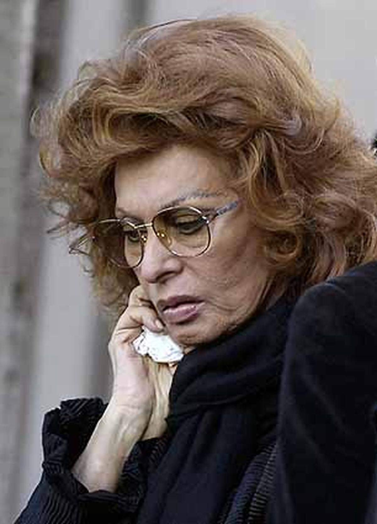 Ponti förderte seine Frau bis zu seinem Tod. Bild: Sophia Lorwen bei der Beerdigung von Carlo Ponti im Jahr 2007.