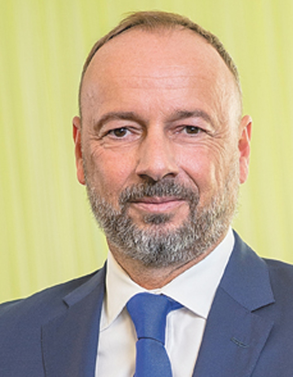 RA (D) Ralf-Wolfgang Lothert, MBA Mitglied der Geschäftsleitung JTI Austria GmbH