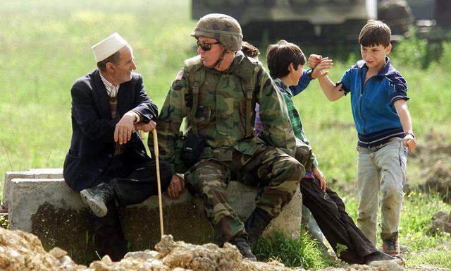 Völkerrechtsbruch oder humanitäre Notwendigkeit? Der umstrittene Nato-Einsatz im Kosovo (1999).