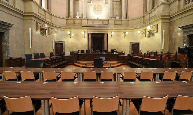 Der Große Schwurgerichtssaal in Wien (rechts im Bild: die Bank der Geschworenen). Nicht immer sind die Berufsrichter mit den Ergebnissen der Laien einverstanden.