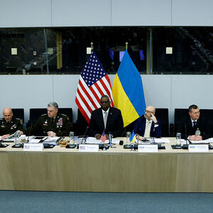 Ein Bild aus der Sitzung der Kontaktgruppe für Verteidigungsfragen der Ukraine während eines Treffens der Nato-Verteidigungsminister am Sitz der Allianz in Brüssel am Mittwoch.