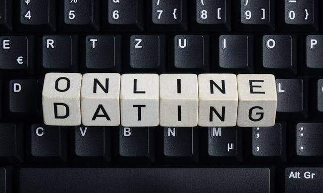 21 02 2017 Online Dating auf einer Tastatur Tasten Tastatur Computer Internet Online Dating
