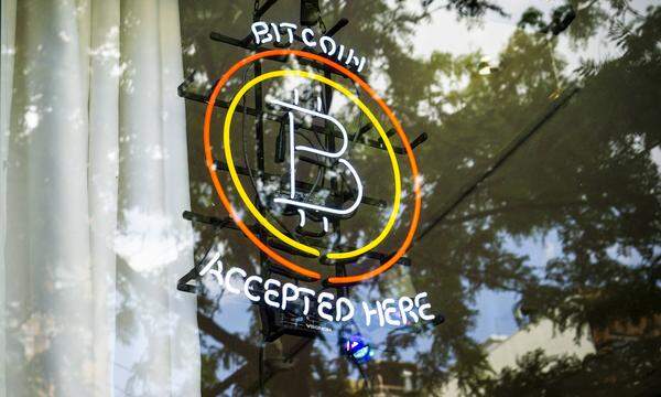 Bitcoin wird nicht nur in Geschäften akzeptiert, sondern auch an der Wall Street. 