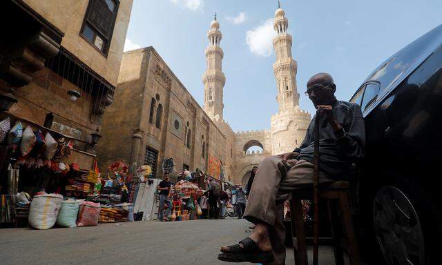 In Kürze beginnt der Ramadan. Hier ein Bild von einem Markt beim Bab Zuweila, einem Tor zur Altstadt von Kairo.