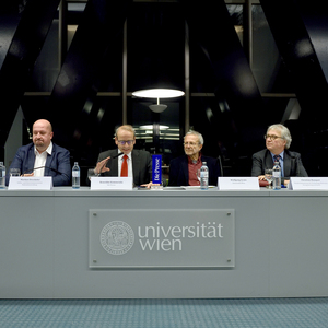 Die Diskutierenden im Dachgeschoß des Wiener Juridicums: Gabriele Brinek, Markus Drechsler, „Presse“-Moderator Benedikt Kommenda, Wolfgang Gratz, Christian Manquet und Gabriele Wörgötter (v. l. n. r.).