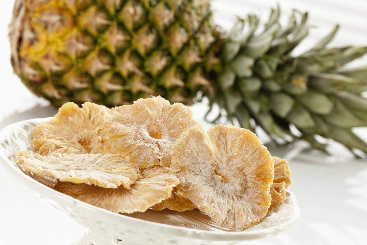 Die Ananas sorgt für einen guten Stoffwechsel. Ananas ist außerdem reich an Calcium, Kalium, Phosphor, Magnesium, Eisen, Jod und Zink.