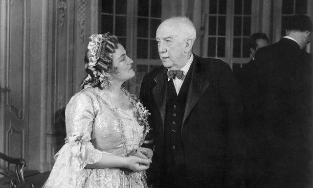 Bei der „Capriccio“-Uraufführung: Krauss-Ehefrau Viorica Ursuleac (als Gräfin), Strauss.