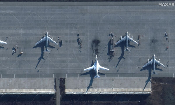 Ein Satellitenbild zeigt Bomberflugzeuge auf dem Luftwaffenstützpunkt Engels - zuvor hat die Ukraine die Militärbasis im Dezember bereits zweimal mutmaßlich angegriffen. 