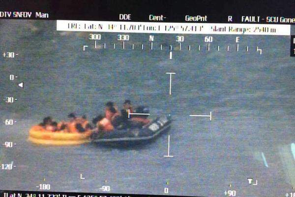 Viele Menschen mussten direkt aus dem Wasser gerettet werden.