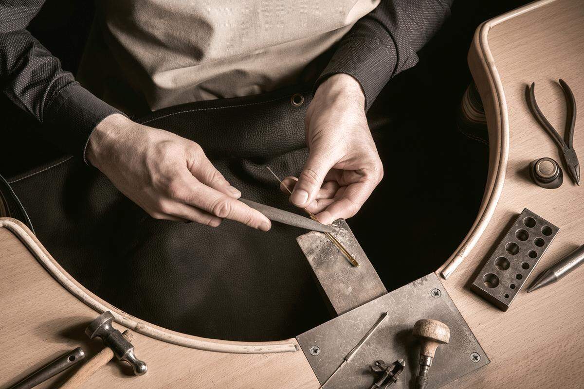 Die Meisterstücke entstehen im Linzer Manufaktur-Atelier des Unternehmens.