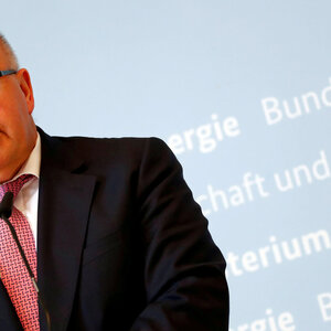 FILE PHOTO: German Economic Affairs and Energy Federal Minister Peter Altmaier addresses the media in Berlin