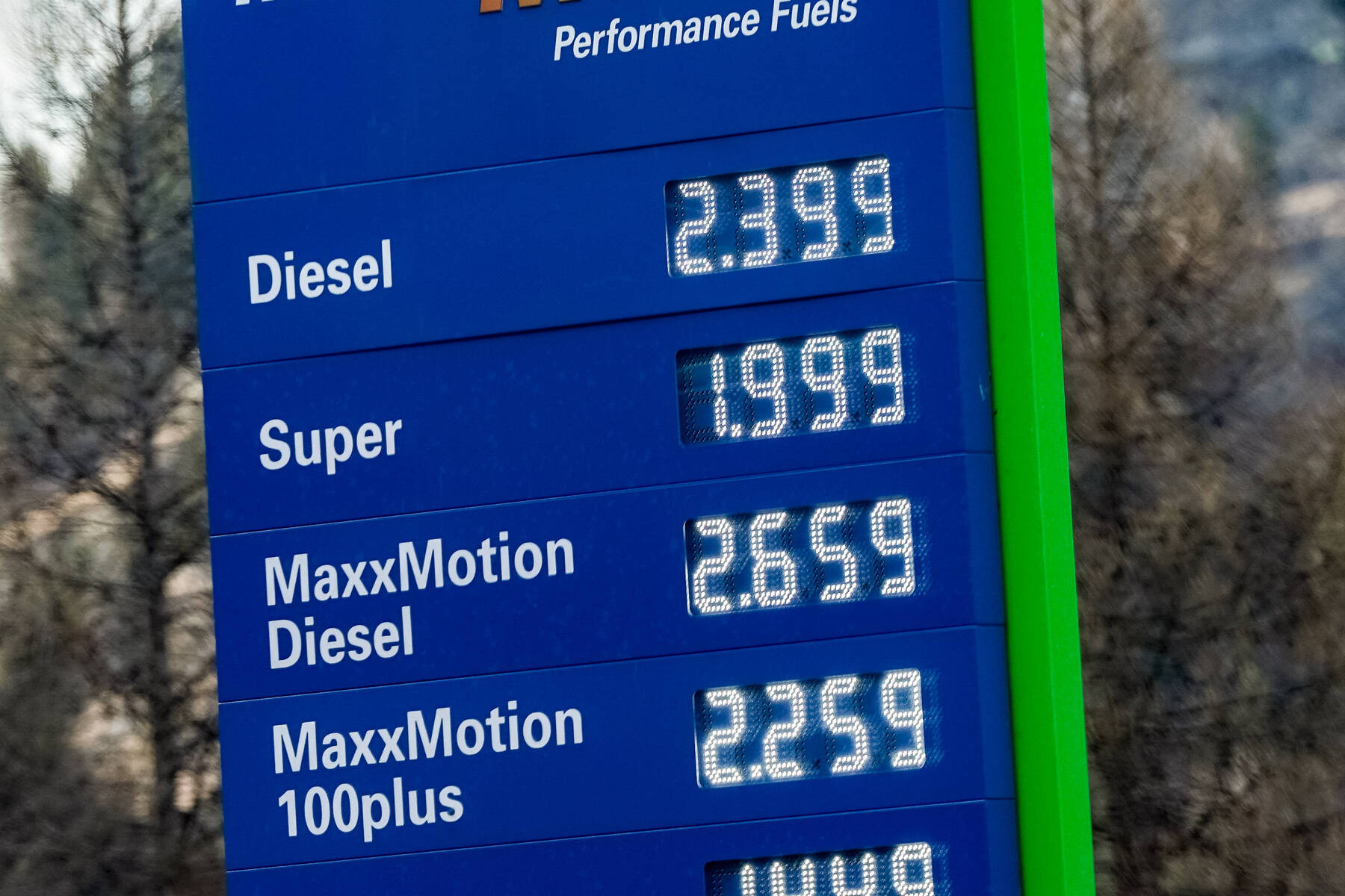 Diesel cracks 2-euro mark after renewed Iran conflict escalation