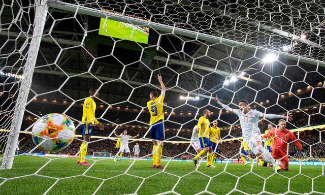 Rodrigo traf für Spanien in der Nachspielzeit zum 1:1 in Schweden und besiegelte damit die EM-Teilnahme.