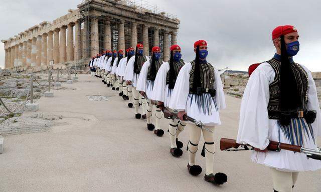 Griechenland feierte im Vorjahr das 200-Jahr-Jubiläum des Beginns der Revolution gegen die osmanische Herrschaft. 2022 könnte wirtschaftspolitisch revolutionär werden. 