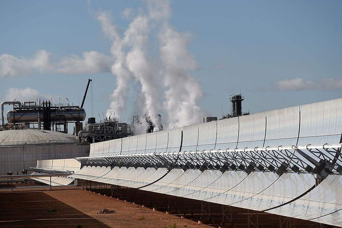 Die Anlage Nur 1, die sich am Rande der Sahara befindet, hat nach Angaben der marokkanischen Agentur für Solarenergie eine Kapazität von 160 Megawatt.