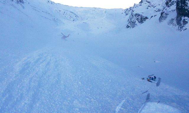 TIROL: EIN VERMISSTER NACH LAWINENABGANG IM TIROLER SELLRAIN