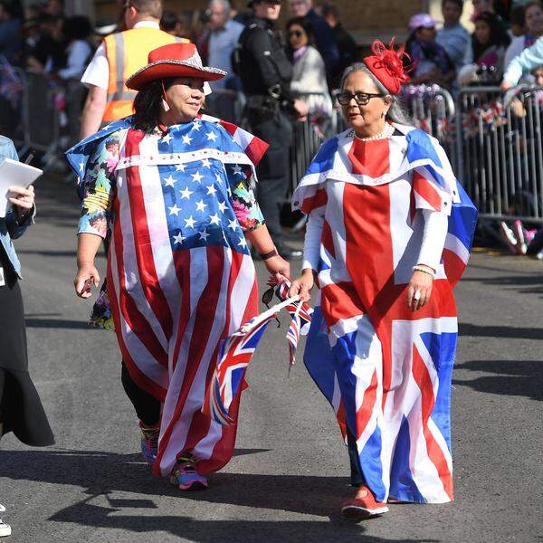 USA und Großbritannien - aus Flaggen lassen sich auch nette patriotische Kleider basteln.