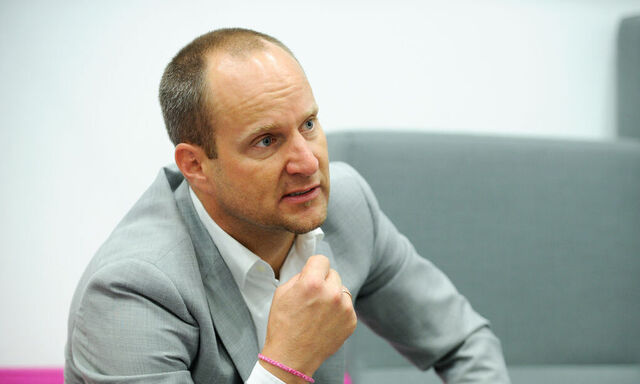 Strolz