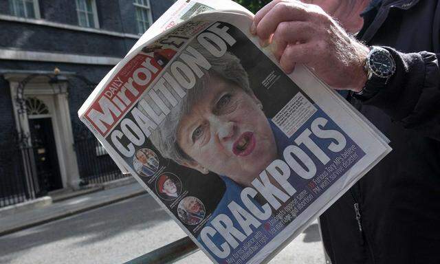 "Koalition der Irren" titelte die Boulevard-Zeitung "Daily Mirror