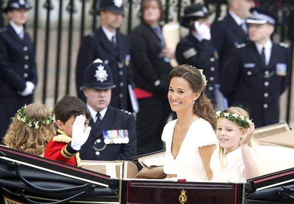 ...fast genau sechs Jahre und ein Monat später steht sie selber im Mittelpunkt: Pippa Middleton, die 33-jährige kleine Schwester der Herzogin von Cambridge, wird am Samstag, dem 20. Mai, heiraten.